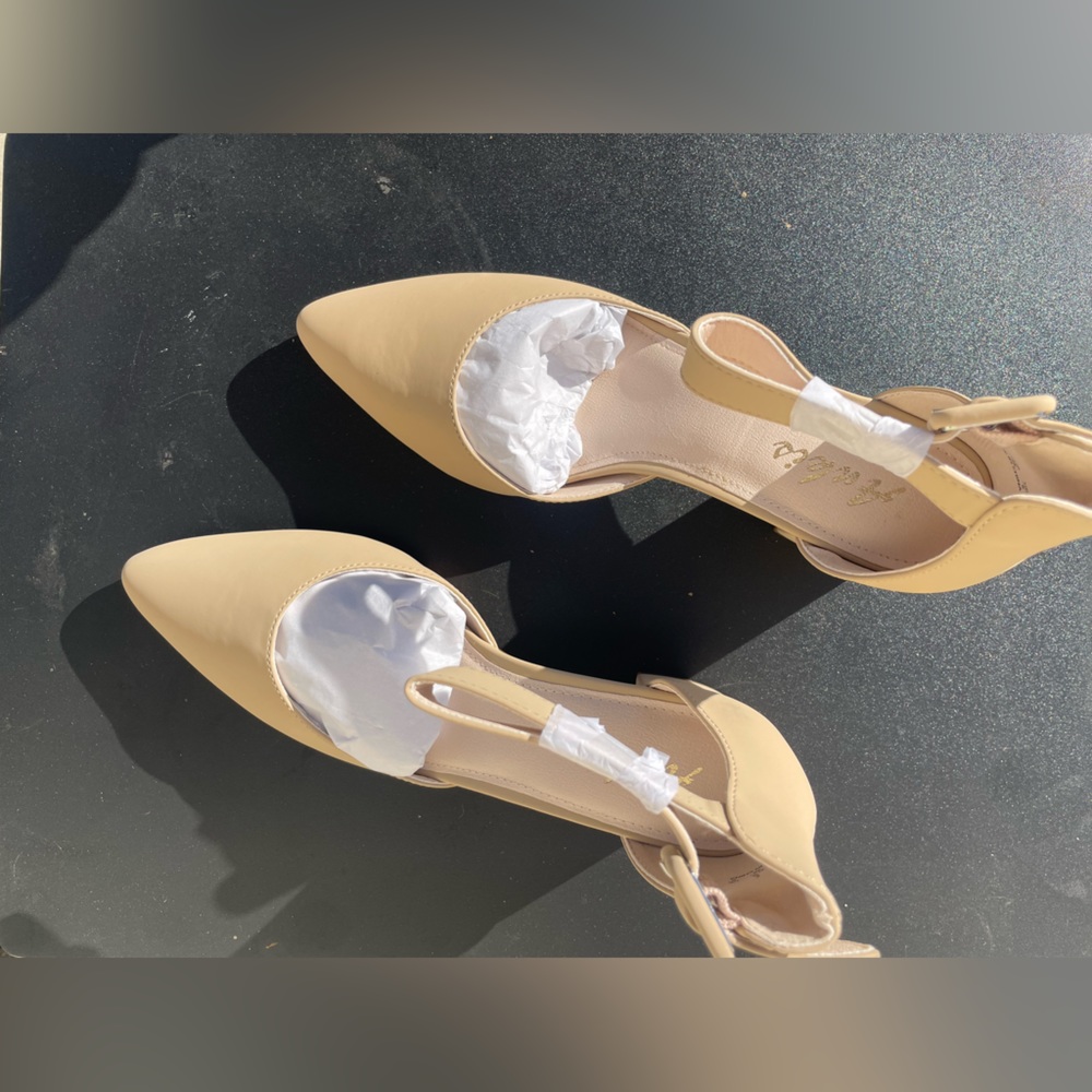 Ankis women’s size 8 nude heels